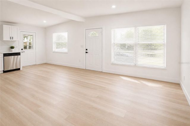9001 82ND STREET, Seminole, FL 33777