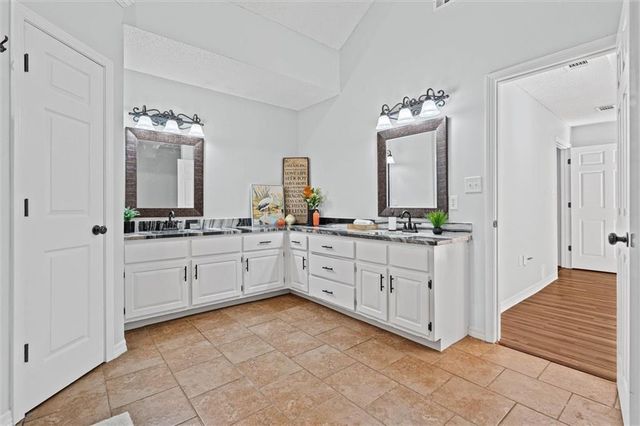5201 Southern Oaks Trail, Grand Bay, AL 36541