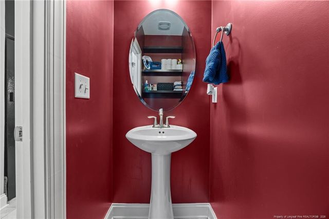 64 Cromwell Circle, Cameron, NC 28326