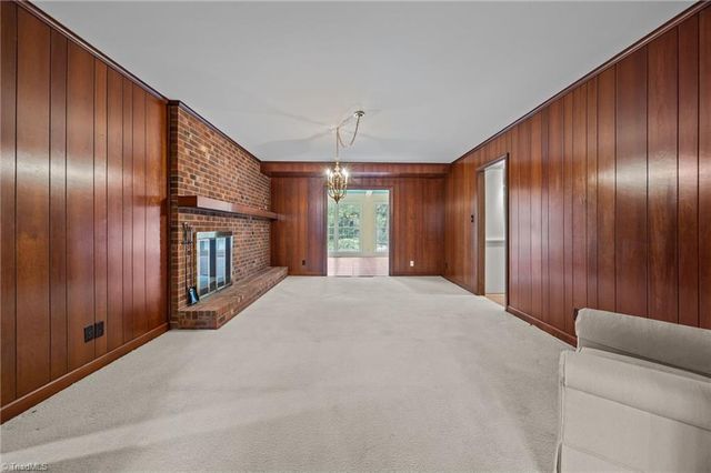 1122 Kensington Drive, High Point, NC 27262