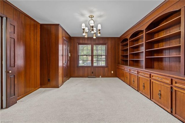 1122 Kensington Drive, High Point, NC 27262