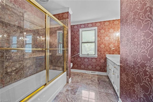 1122 Kensington Drive, High Point, NC 27262