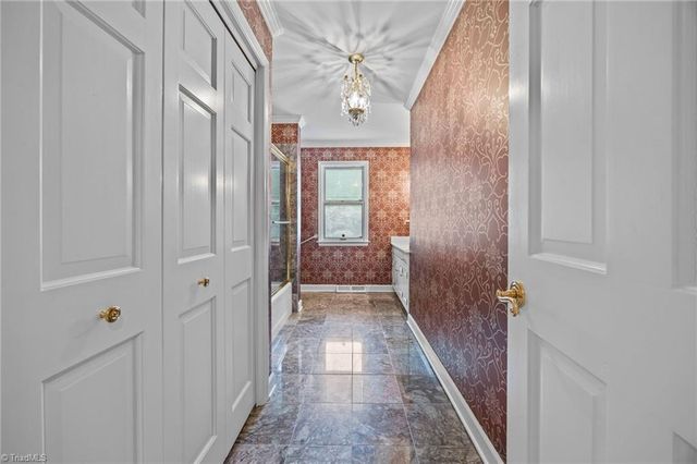 1122 Kensington Drive, High Point, NC 27262