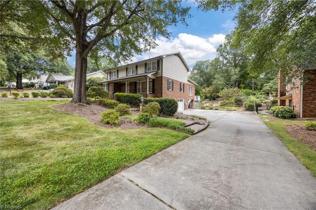 1122 Kensington Drive, High Point, NC 27262