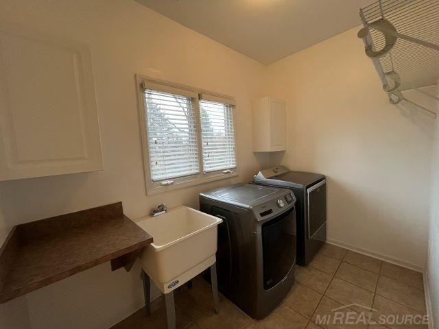 57714 Abraham Drive, Washington, MI 48094