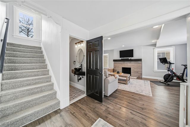 3014 Euclid Heights Boulevard, Cleveland Heights, OH 44118