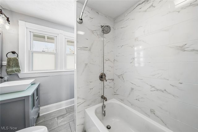 3014 Euclid Heights Boulevard, Cleveland Heights, OH 44118