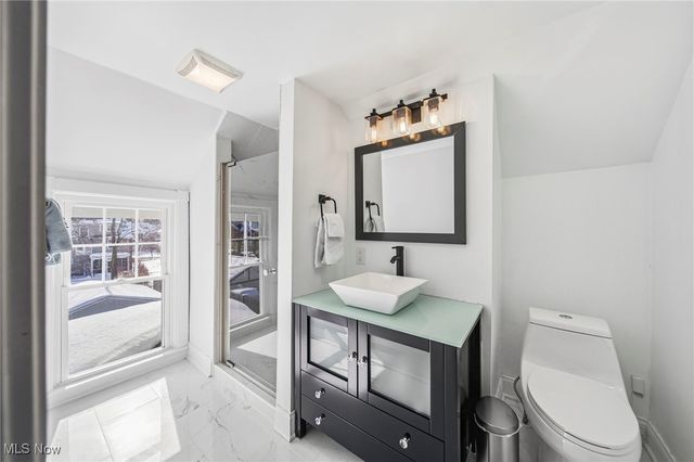 3014 Euclid Heights Boulevard, Cleveland Heights, OH 44118