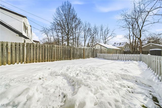 3014 Euclid Heights Boulevard, Cleveland Heights, OH 44118