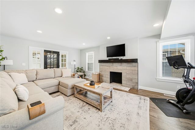 3014 Euclid Heights Boulevard, Cleveland Heights, OH 44118