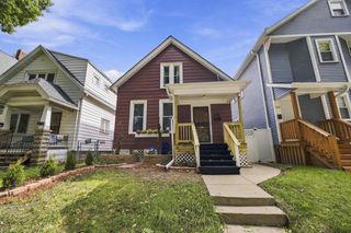 2760 N Booth STREET, Milwaukee, WI 53212