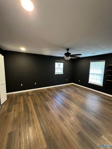 1902 NW Louise Avenue NW, Fort Payne, AL 35967