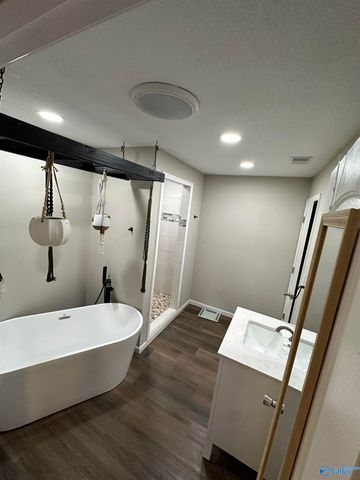 1902 NW Louise Avenue NW, Fort Payne, AL 35967