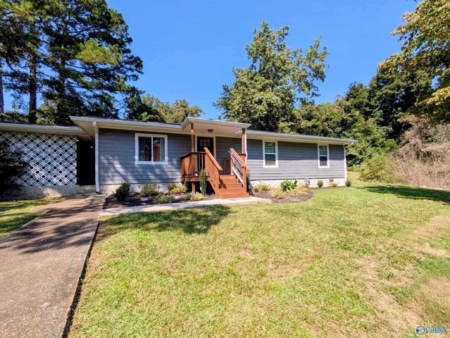 1902 NW Louise Avenue NW, Fort Payne, AL 35967