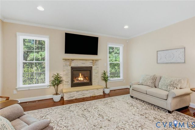 11920 Montfort Cir, Glen Allen, VA 23059