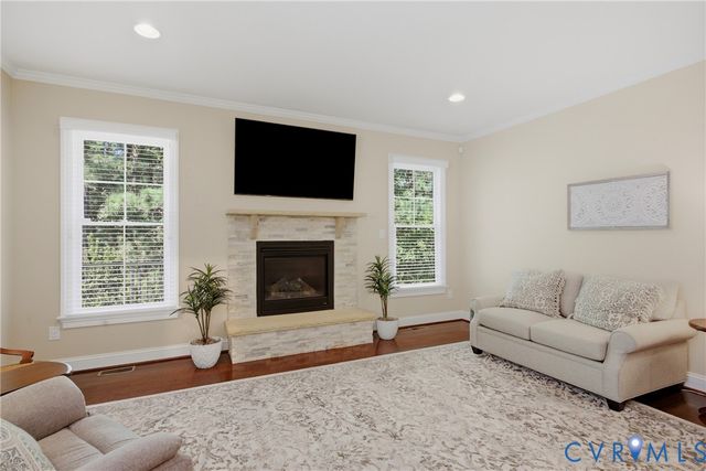 11920 Montfort Cir, Glen Allen, VA 23059