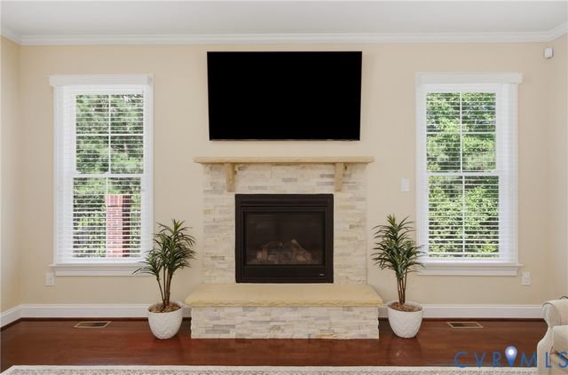 11920 Montfort Cir, Glen Allen, VA 23059