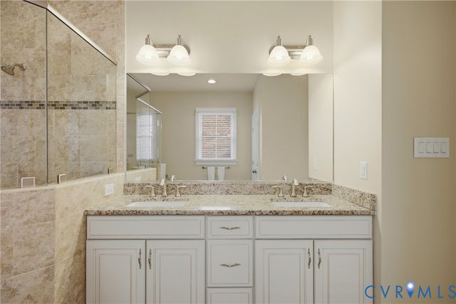 11920 Montfort Cir, Glen Allen, VA 23059