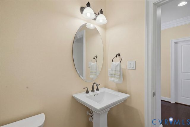 11920 Montfort Cir, Glen Allen, VA 23059