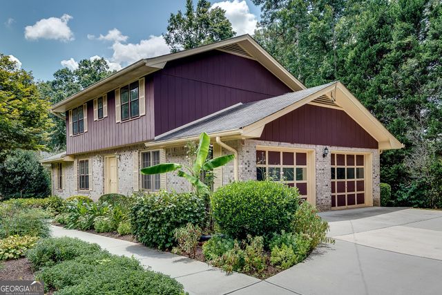 1534 Country Squire Court, Decatur, GA 30033