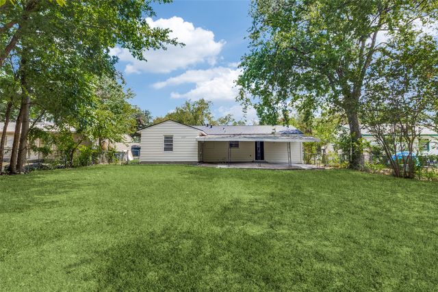 2351 Healey Drive, Dallas, TX 75228