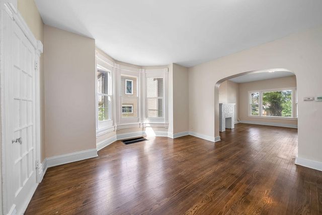 101 BLUFF Street, Council Bluffs, IA 51503