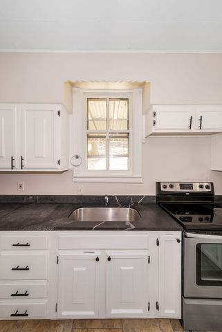 101 BLUFF Street, Council Bluffs, IA 51503
