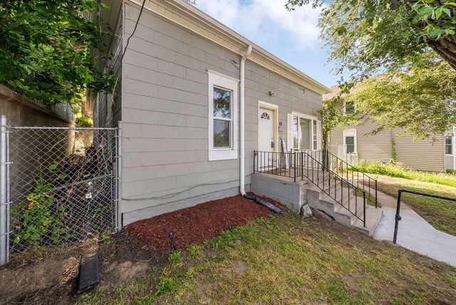 101 BLUFF Street, Council Bluffs, IA 51503