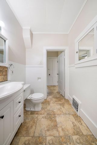 101 BLUFF Street, Council Bluffs, IA 51503