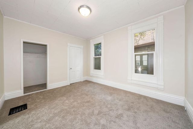 101 BLUFF Street, Council Bluffs, IA 51503