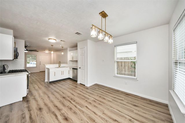 22215 Queenbury Hills Drive, Houston, TX 77073