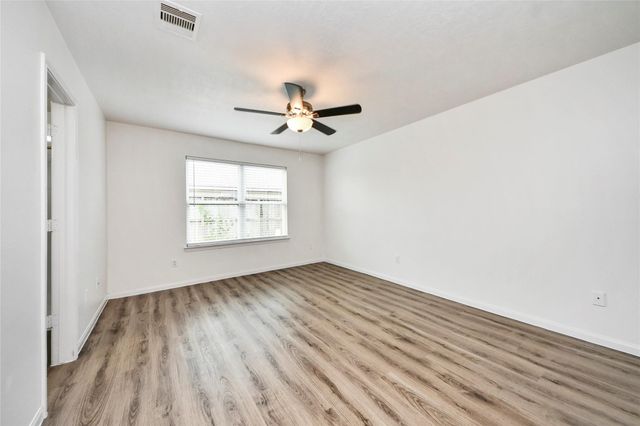 22215 Queenbury Hills Drive, Houston, TX 77073