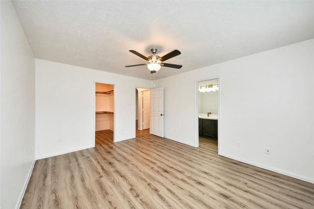 22215 Queenbury Hills Drive, Houston, TX 77073