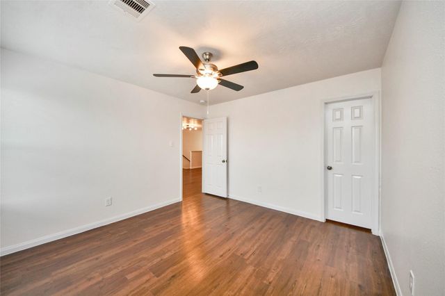 22215 Queenbury Hills Drive, Houston, TX 77073