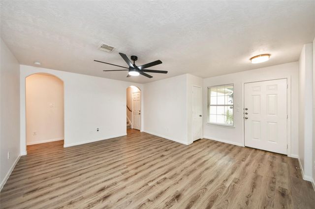 22215 Queenbury Hills Drive, Houston, TX 77073