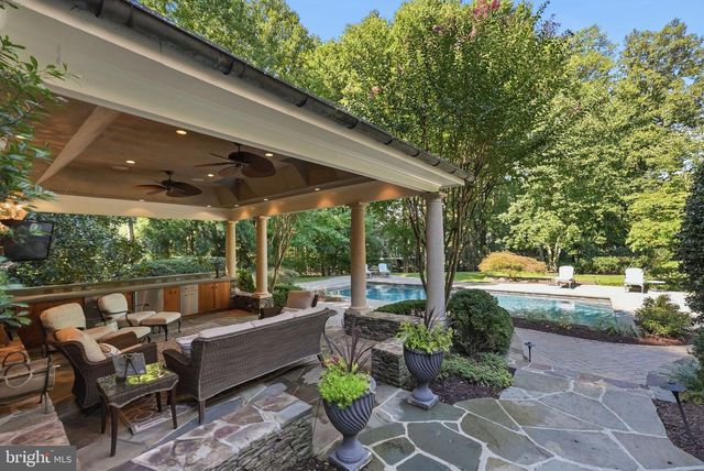 3002 APPLE BROOK LN, Oakton, VA 22124