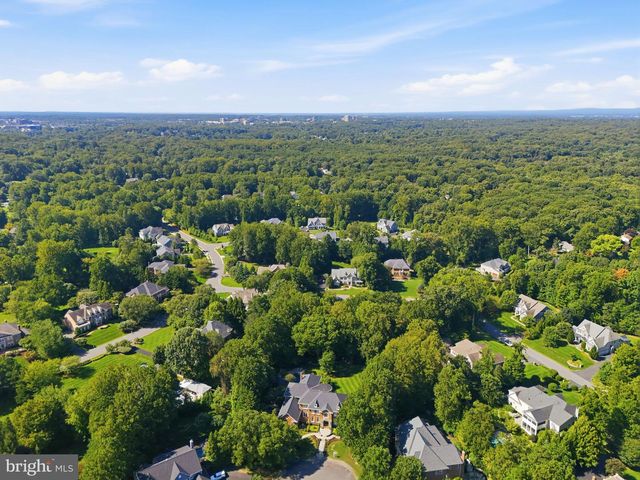 3002 APPLE BROOK LN, Oakton, VA 22124