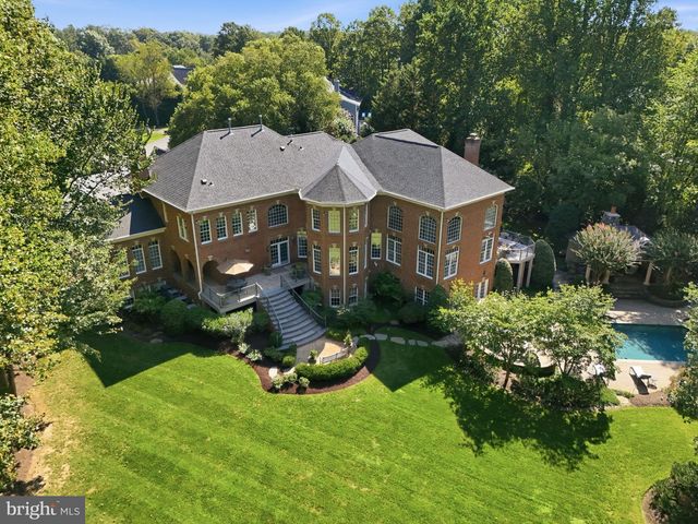3002 APPLE BROOK LN, Oakton, VA 22124