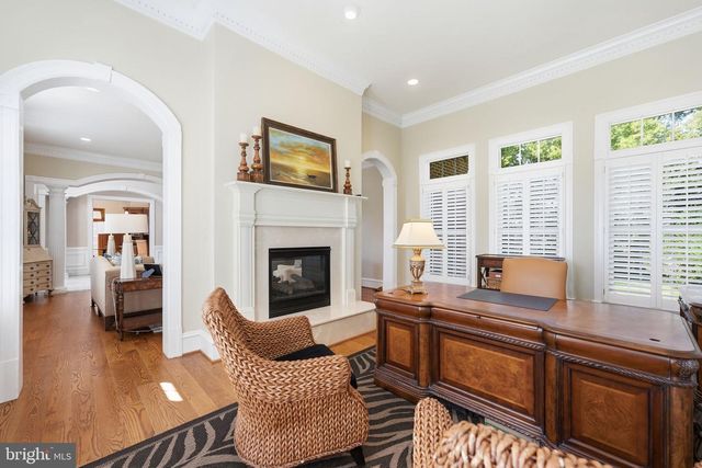 3002 APPLE BROOK LN, Oakton, VA 22124