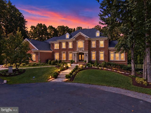 3002 APPLE BROOK LN, Oakton, VA 22124