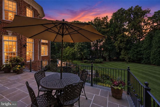 3002 APPLE BROOK LN, Oakton, VA 22124