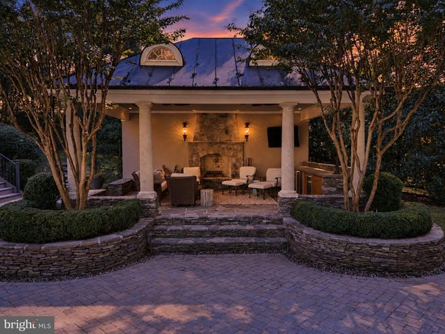 3002 APPLE BROOK LN, Oakton, VA 22124