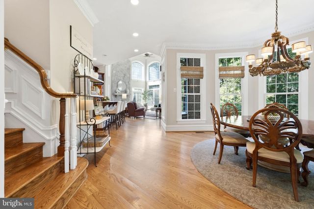 3002 APPLE BROOK LN, Oakton, VA 22124