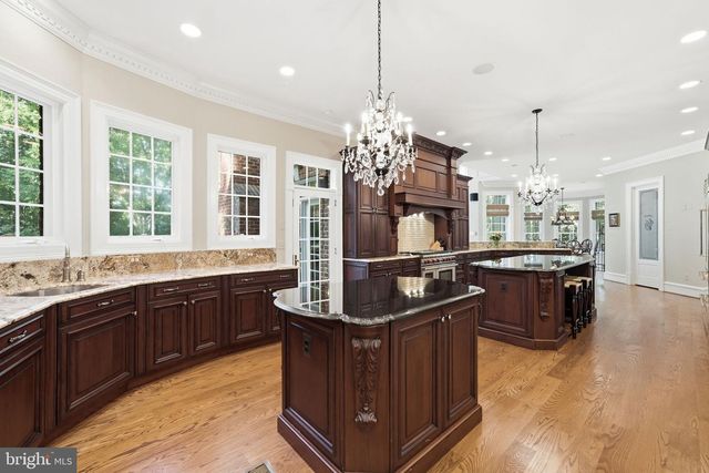 3002 APPLE BROOK LN, Oakton, VA 22124