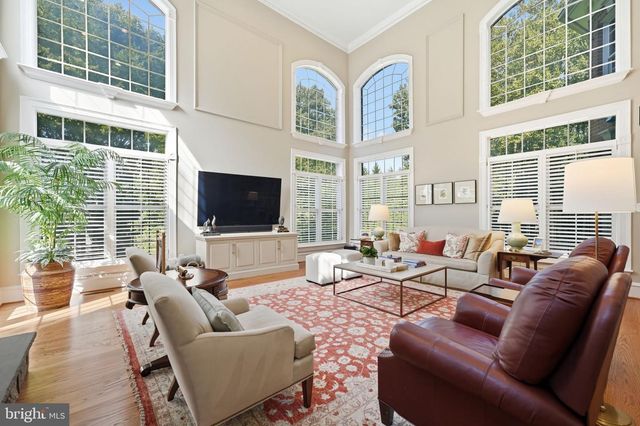 3002 APPLE BROOK LN, Oakton, VA 22124