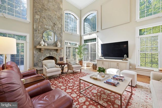 3002 APPLE BROOK LN, Oakton, VA 22124