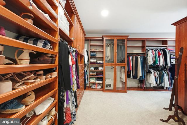 3002 APPLE BROOK LN, Oakton, VA 22124