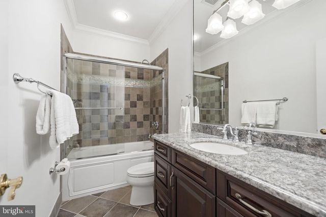 3002 APPLE BROOK LN, Oakton, VA 22124