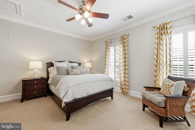 3002 APPLE BROOK LN, Oakton, VA 22124