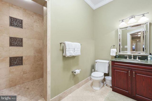 3002 APPLE BROOK LN, Oakton, VA 22124